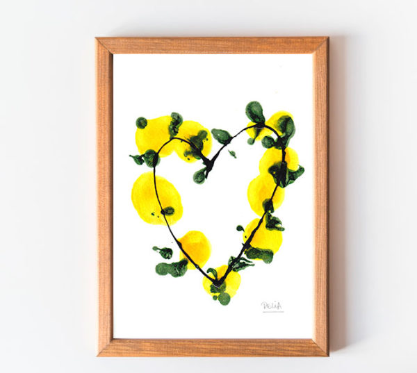 corazón amarillo verde enmarcado Delia Rubio