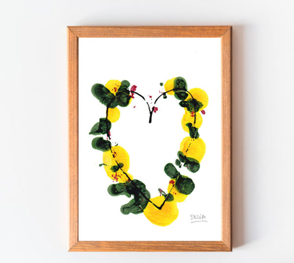 corazón amarillo verde enmarcado Delia Rubio